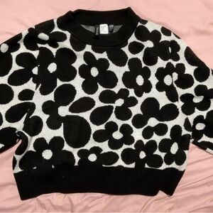 H&M Black and White Floral Sweater
